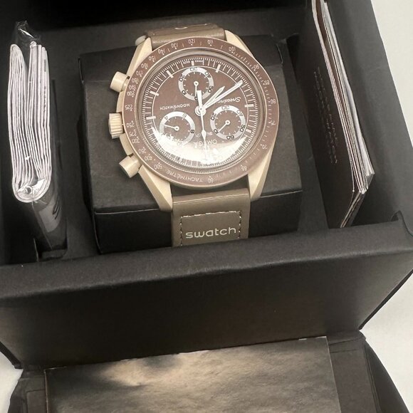 Omega x Swatch MoonSwatch Mission On Earth “Desert” – Full Set – Excellent - Picture 3 of 8